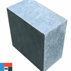 đá cubic xanh rêu cắt thô