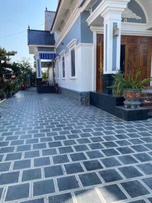 đá xanh đen lát sân vườn